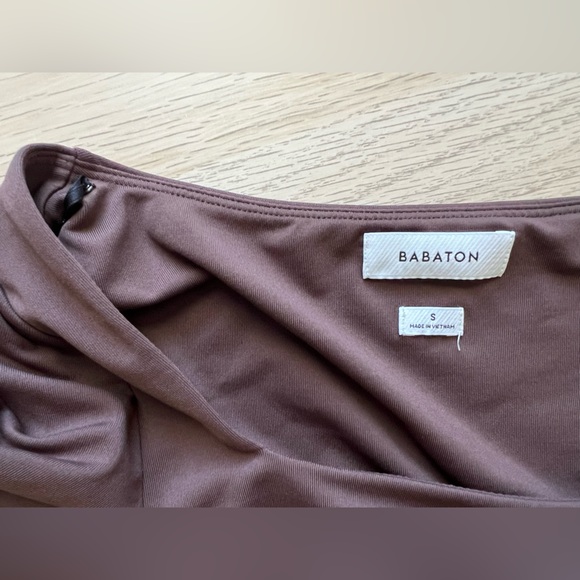 Babaton Square Neck Long Sleeve Top S Brown Fitted Minimal - Picture 11 of 11